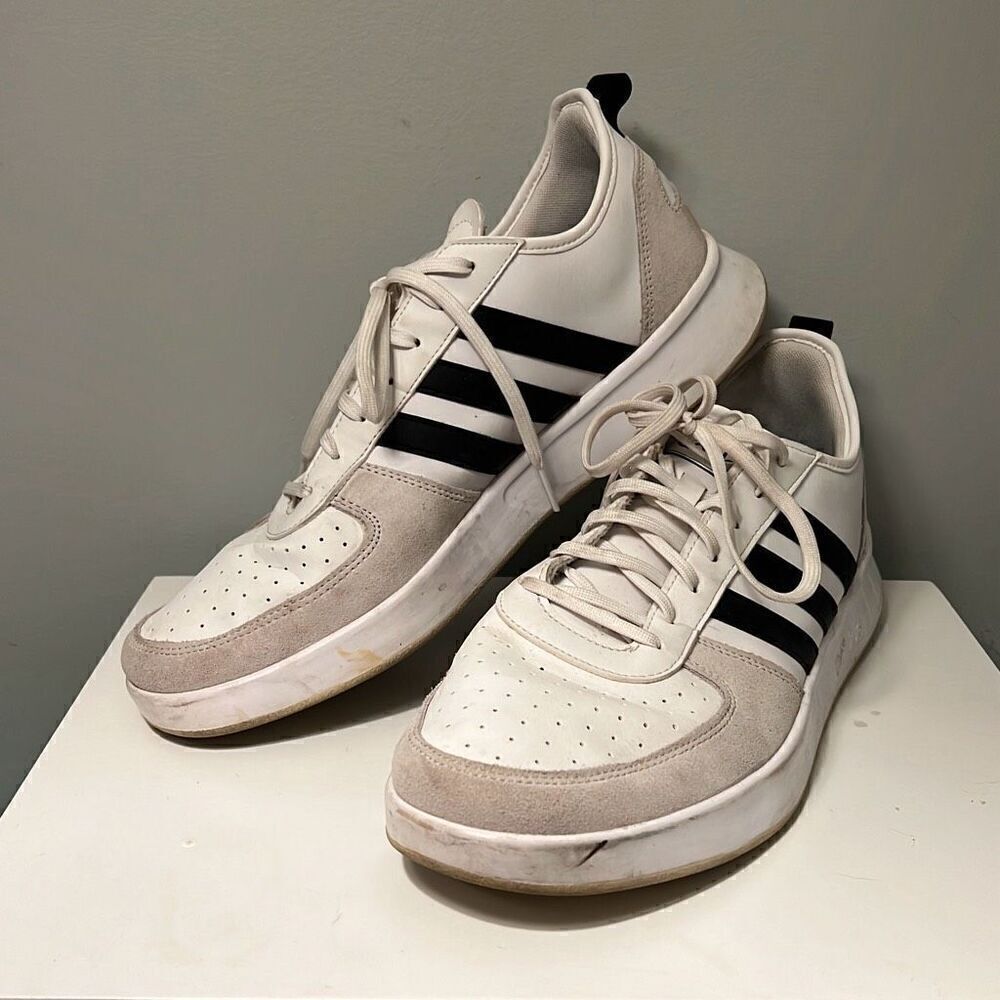 Adidas Men's White & Black Classic Lace-Up Athletic Shoe Size 12